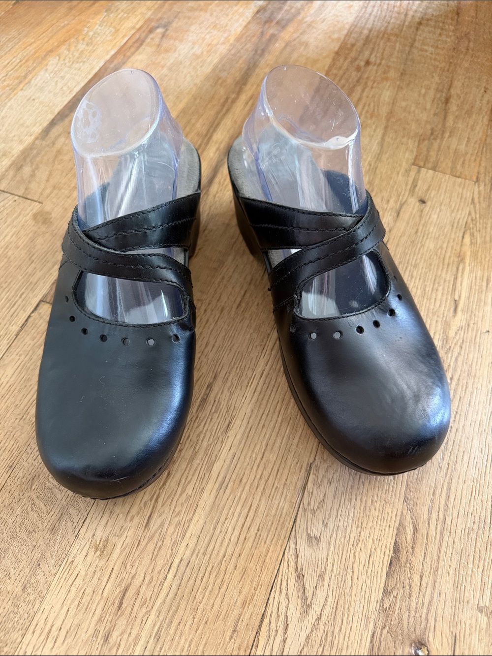 Dansko Black Leather Criss Cross Mary Jane Mules Clogs Comfort Shoes Size 40